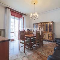 VILLETTA BIFAMILIARE IN ZONA TOP