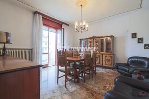 VILLETTA BIFAMILIARE IN ZONA TOP