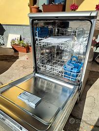 lavastoviglie INDESIT