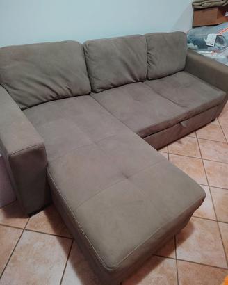 divano letto in buono stato