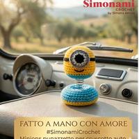 pupazzi a molla per cruscotto auto all'uncinetto 