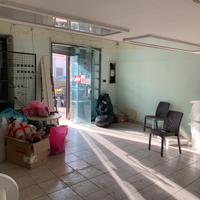 Locale Fronte Strada