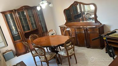 Sala da pranzo classica completa in legno