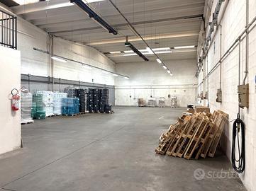 Capannone artigianale di 400 mq. con uffici