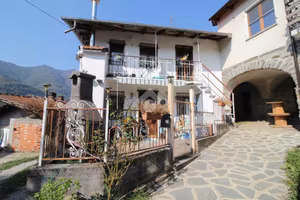 CASA SEMINDIPENDENTE A VILLAR PEROSA
