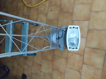 Traliccio con Lampade per feste private in casa