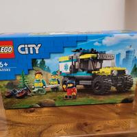 40582 LEGO City Fuoristrada 4x4 per soccorsi