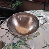 Scolapasta in acciaio inox come nuovo.