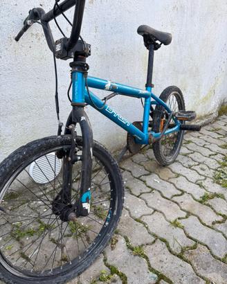 BMX Btwin X-UP – bici freestyle