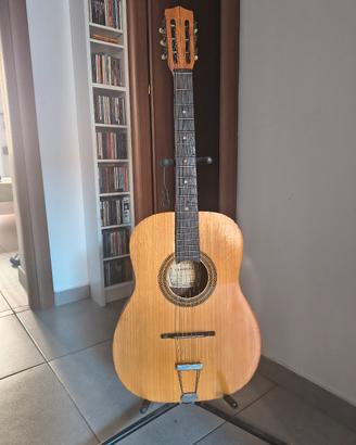 Chitarra acustica Clarissa anni 60/70