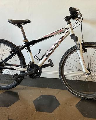 MTB SCOTT 24"