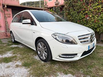 Mercedes classe b 180 cdi w246 2012