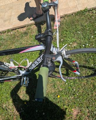 bici da donna e turismo corsa 