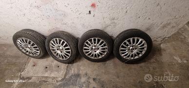 gomme e cerchi per fiat. 175/65/ R15.   4 stagioni