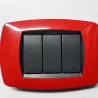 Master Modo, placca 3 posti rosso