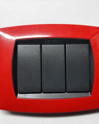 Master Modo, placca 3 posti rosso