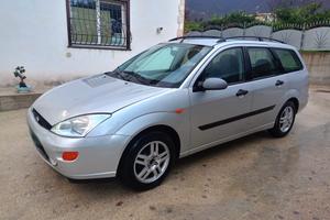 Ford Focus 1.6i 16V cat SW Ghia
