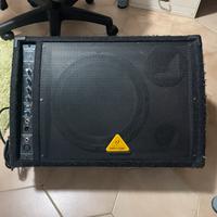 Cassa attiva Behringer 125W