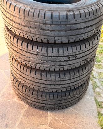 4 GOMME KLEBER 215/65 R15 C 90%-