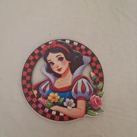 biancaneve disney in abito elegante blu rosso