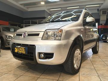 Fiat Panda 1.3 MJT 16V DPF 4x4 Climbing