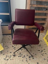 Sedia ufficio vintage girevole con ruote  bordeaux