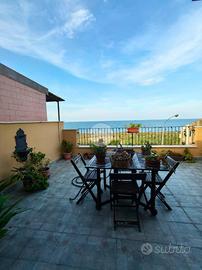 CASA SEMINDIPENDENTE A PALERMO