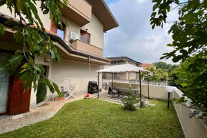 Villa di 192 m² con 3 locali e box auto doppio a B
