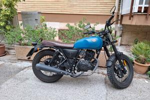 Moto archive 125  2022 4400 km