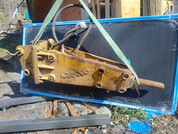 Martello demolitore per scavatore 50 quintali