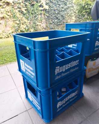 casse di birra Augustiner in plastica