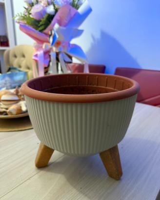 Vaso / Coprivaso moderno con piedini