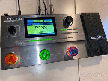 Pedaliera Multieffetto Mooer GE 200