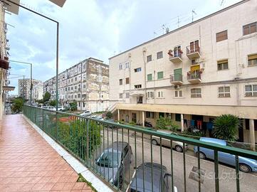 2 LOCALI A NAPOLI