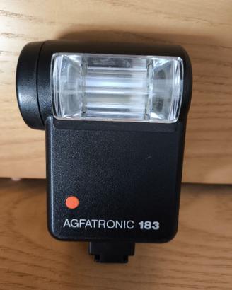 Minolta SRT 100X con obiettivo e flash