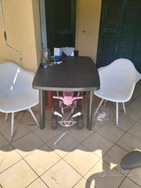 tavolo da esterno e sedie 