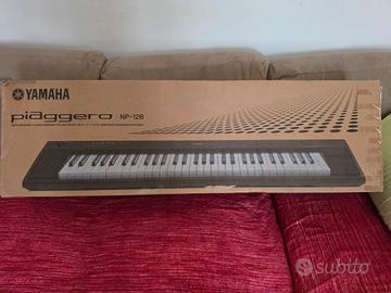 Tastiera Yamaha np12b