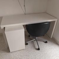 Scrivania Malm Ikea bianca