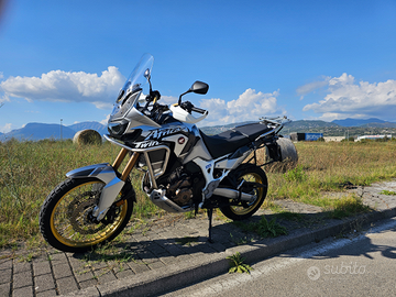 Honda crf1000l africa twin adventure sports