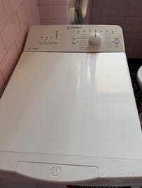 Lavatrice carico alto Indesit