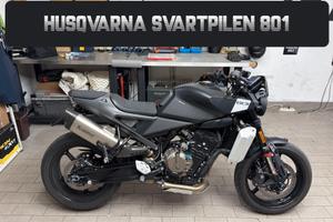 Husqvarna Svartpilen 801 full optional