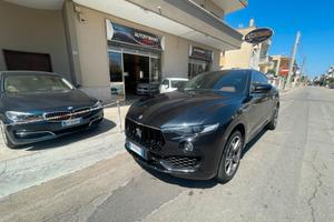 Maserati Levante V6 Diesel 275 CV AWD Gransport
