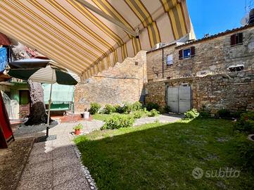 4 LOCALI A ACQUAVIVA PICENA