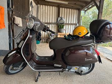 Vespa gts 300