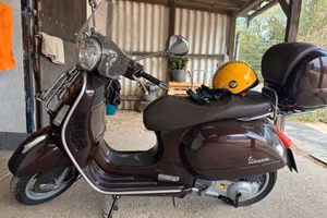 Vespa gts 300