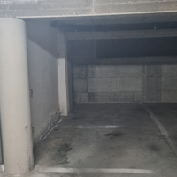 Posto auto coperto zona liceo 300mt da stazione