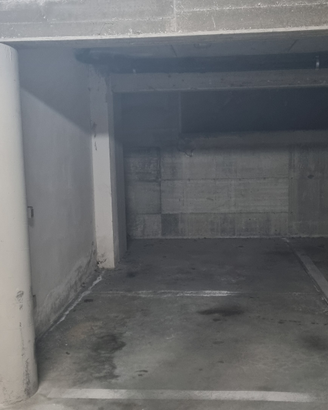 Posto auto coperto zona liceo 300mt da stazione