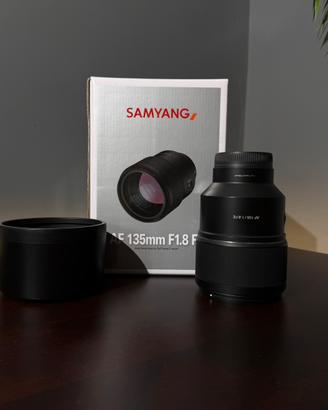 SAMYANG AF 135mm f1.8 sony con attacco E
