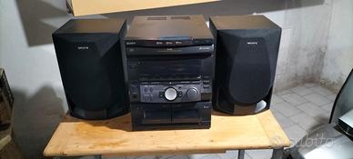 Stereo con altoparlanti