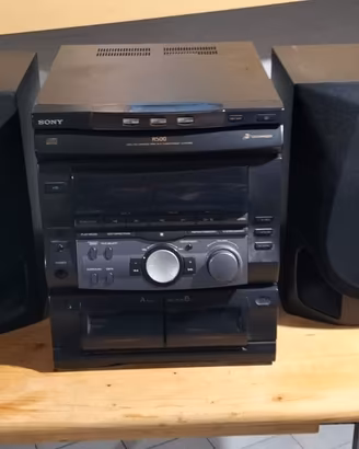 Stereo con altoparlanti